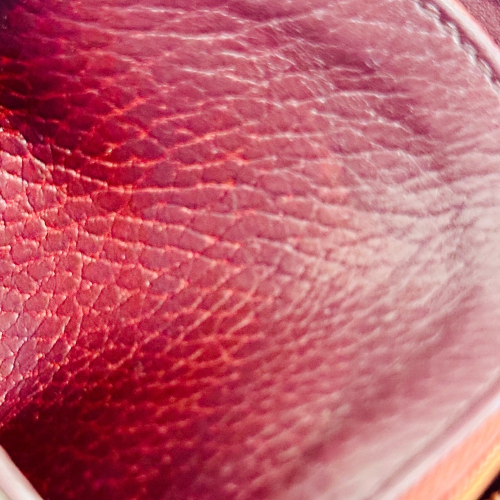 Elegant Cartier Burgundy Leather Coin Purse - Picture 5 of 10
